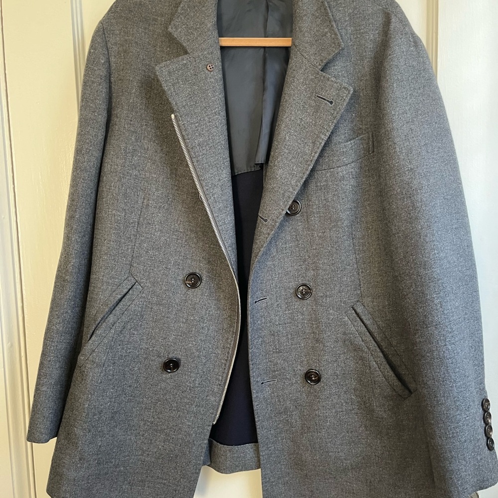 Brunello Cucinelli Gray Mid-Weight Cashmere Peacoat, Italian Size 48